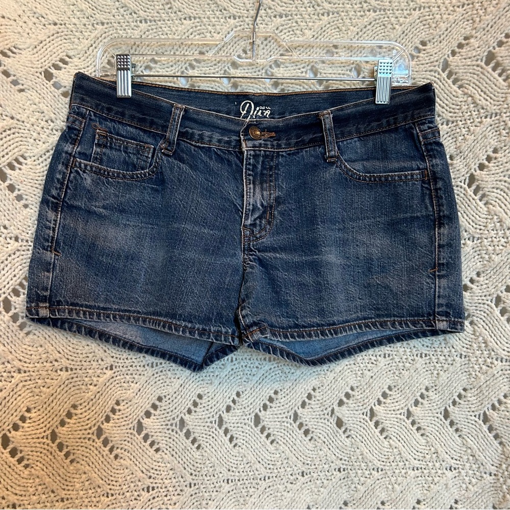 Old Navy “Diva” jean shorts, women’s size 8, 3” inseam